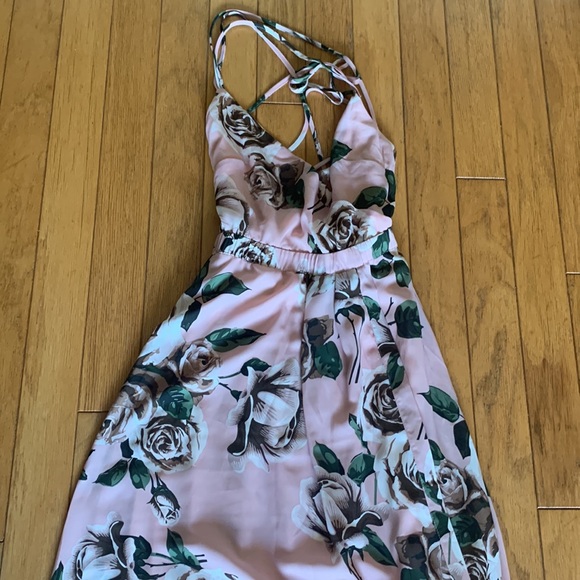 Beautiful floral floor length dress - Picture 2 of 4